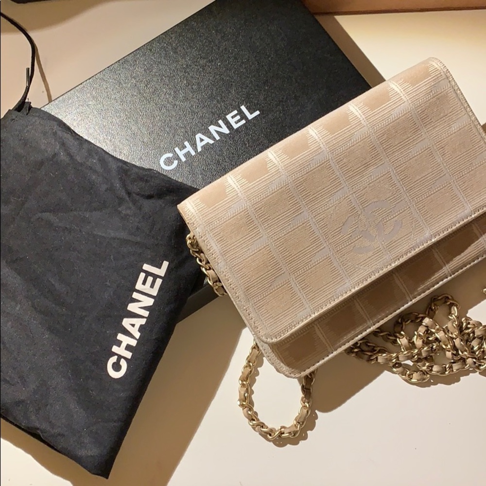 Chanel crossbody travel line wallet purse